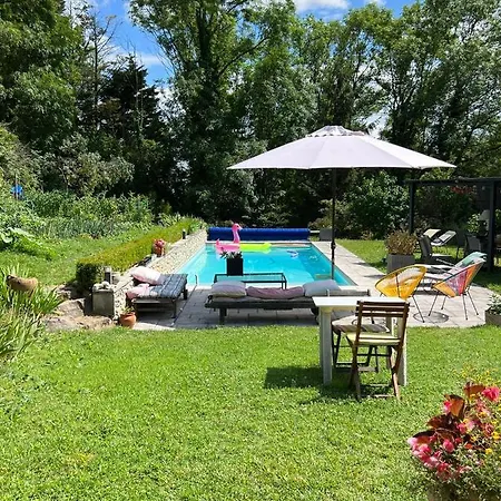 Le Marais Des Littes Homestay *